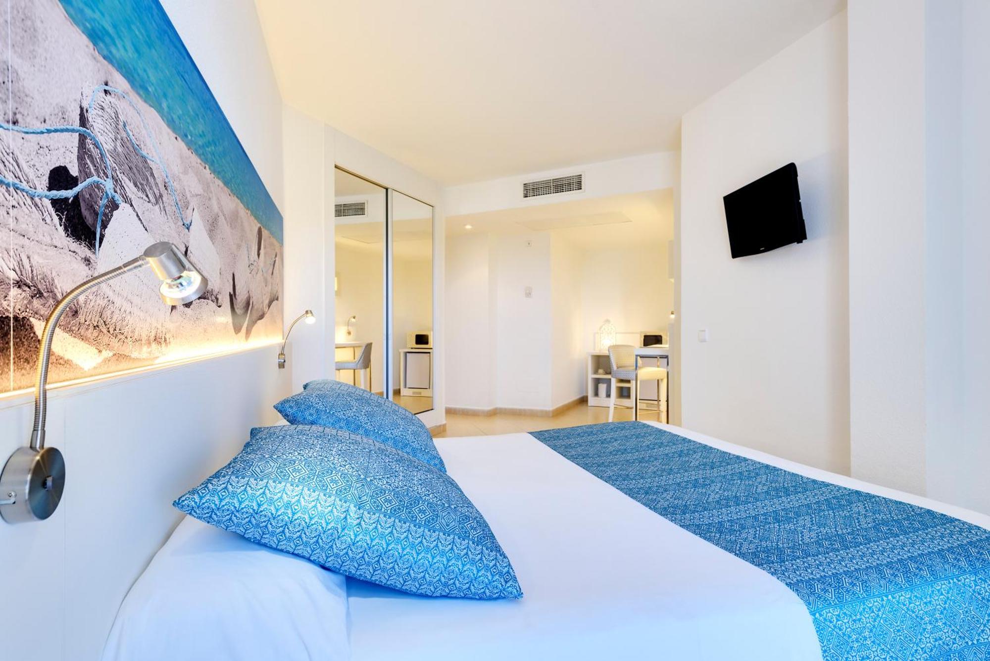Aparthotel Tropic Garden 산타 에우랄리아 데 리오 외부 사진